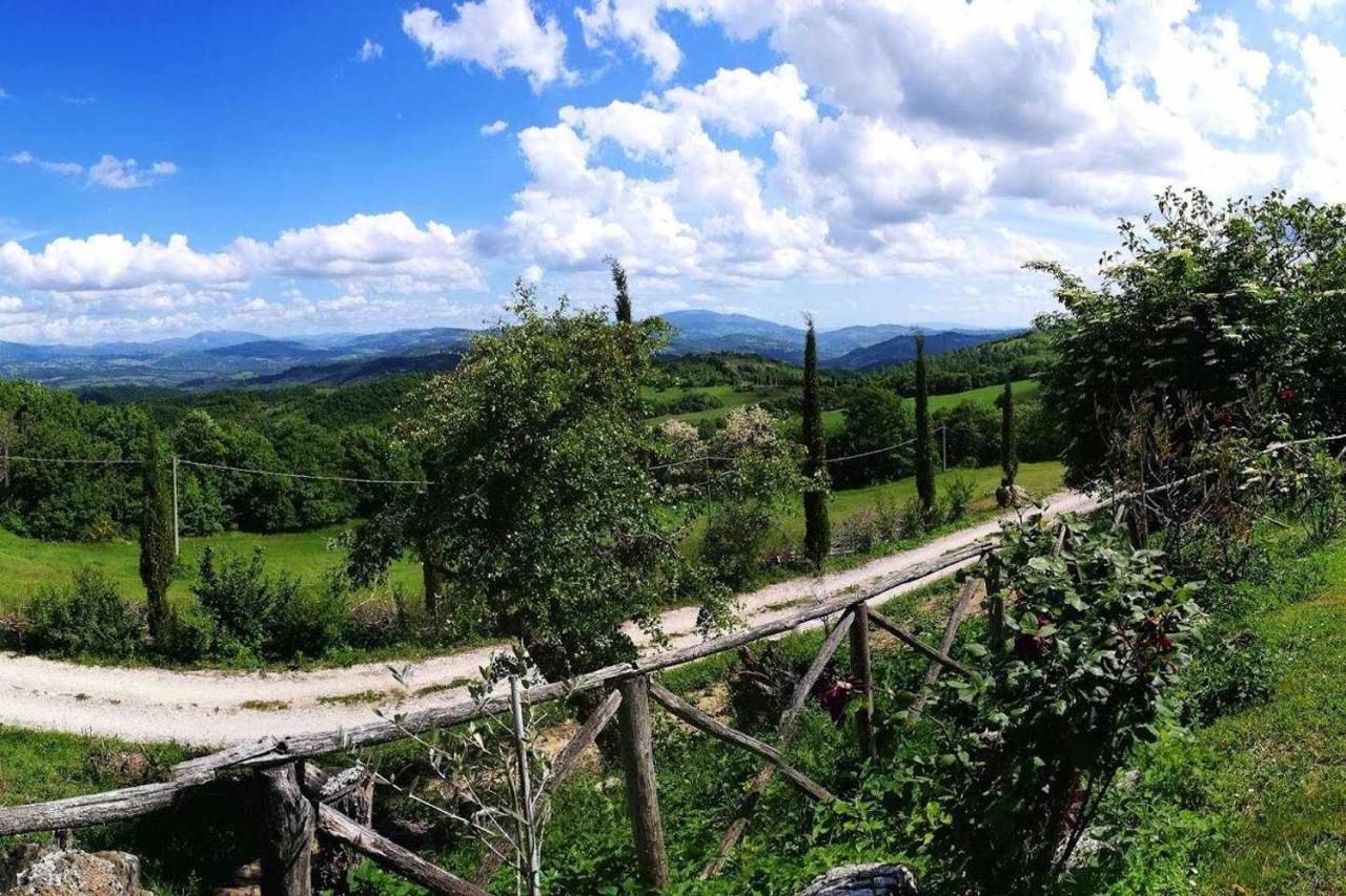 Agriturismo Montesalce Gubbio Kültér fotó