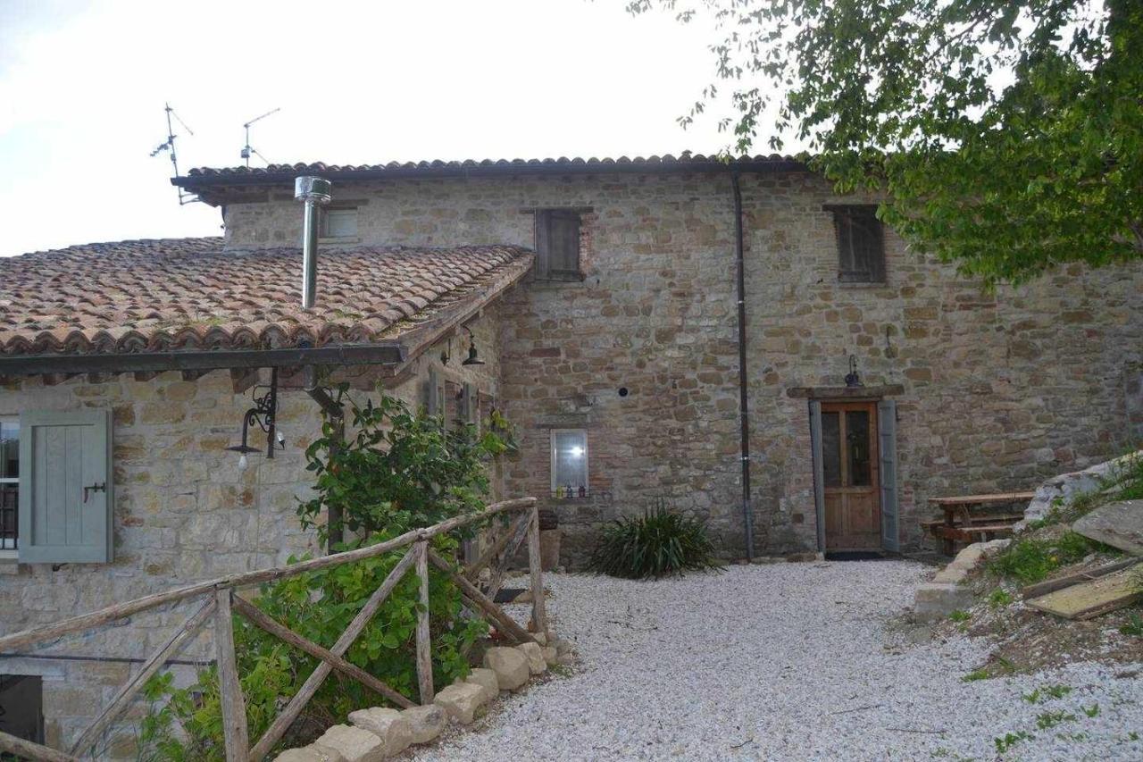 Agriturismo Montesalce Gubbio Kültér fotó
