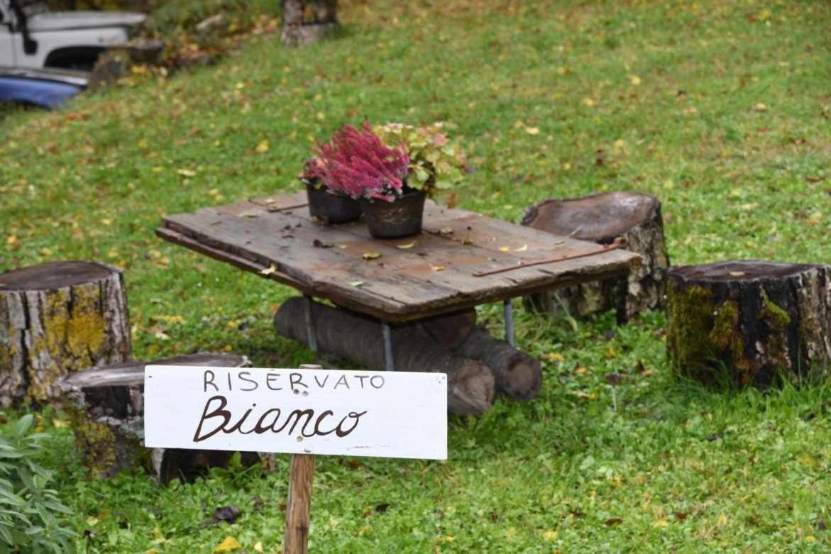 Agriturismo Montesalce Gubbio Kültér fotó