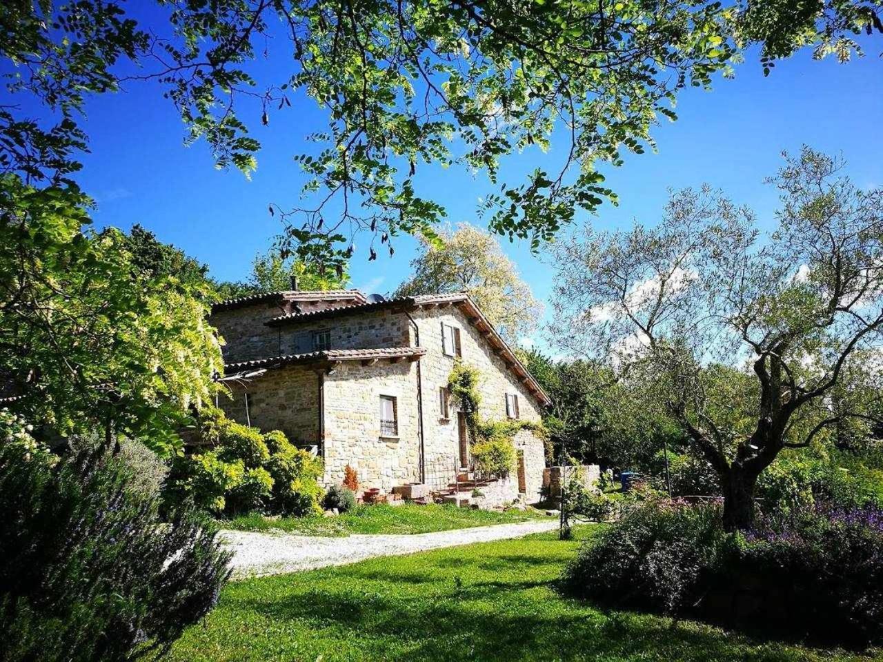 Agriturismo Montesalce Gubbio Kültér fotó
